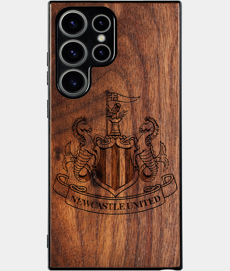 Best Wood Newcastle United F.C. Samsung Galaxy S25 Ultra Case - Custom Engraved Cover - Engraved In Nature