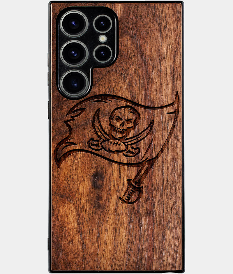 Best Wood Tampa Bay Buccaneers Samsung Galaxy S25 Ultra Case - Custom Engraved Cover - Engraved In Nature
