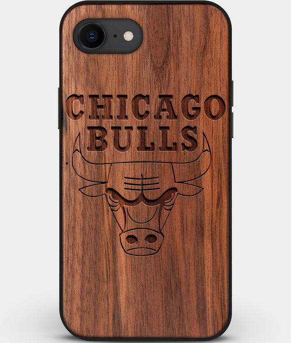Best Custom Engraved Walnut Wood Chicago Bulls iPhone SE Case - Engraved In Nature