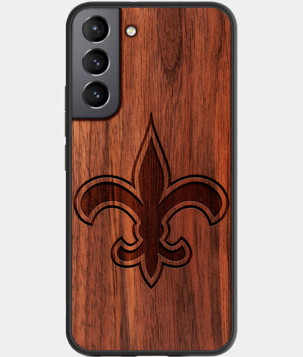 Best Walnut Wood New Orleans Saints Galaxy S21 FE Case - Custom Engraved Cover - Engraved In Nature