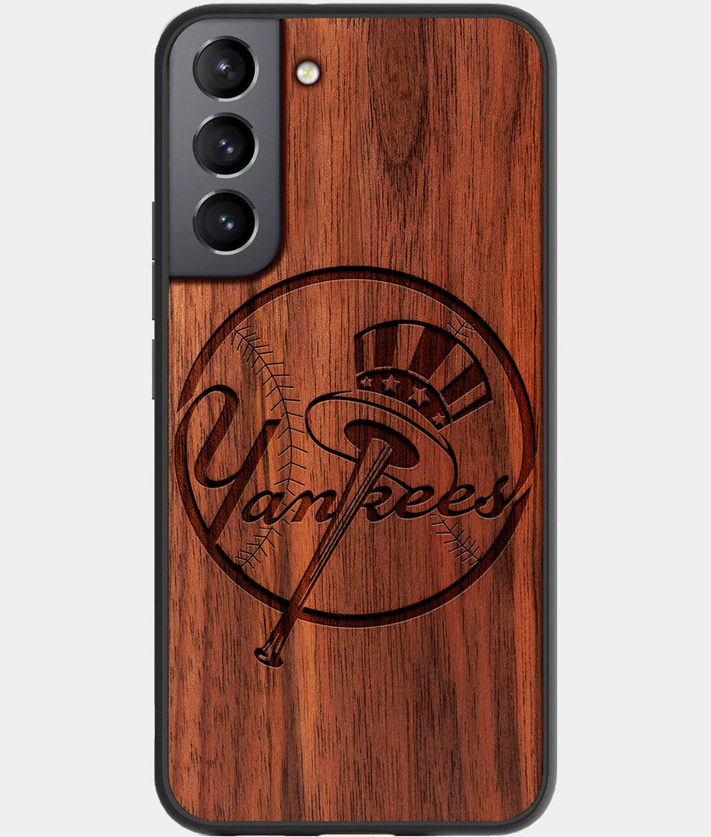 Best Wood New York Yankees Samsung Galaxy S23 Plus Case - Custom Engraved Cover - Engraved In Nature