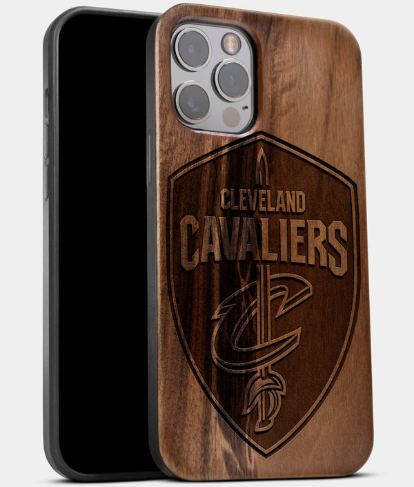 Best Wood Cleveland Cavaliers iPhone 13 Pro Case | Custom Cleveland Cavaliers Gift | Walnut Wood Cover - Engraved In Nature