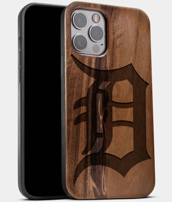 Best Wood Detroit Tigers iPhone 13 Pro Max Case | Custom Detroit Tigers Gift | Walnut Wood Cover - Engraved In Nature